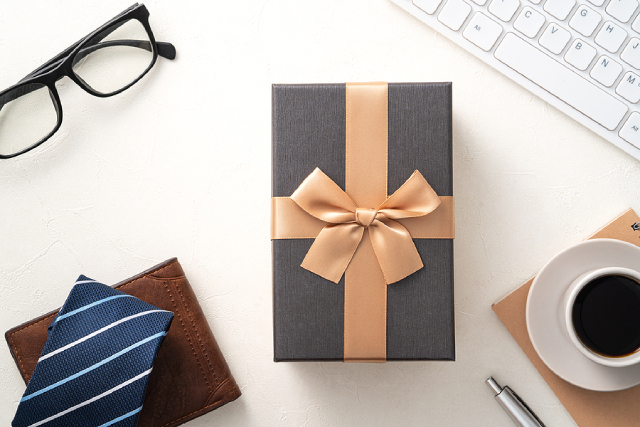 Do's & Don'ts: What To Keep In Mind For Corporate Gift Giving