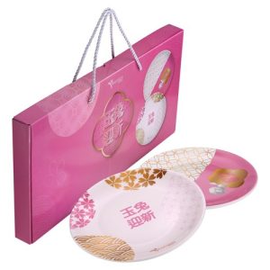 Custom printed porcelain plate gift set in a pink rope-handle gift box, Singapore corporate gift